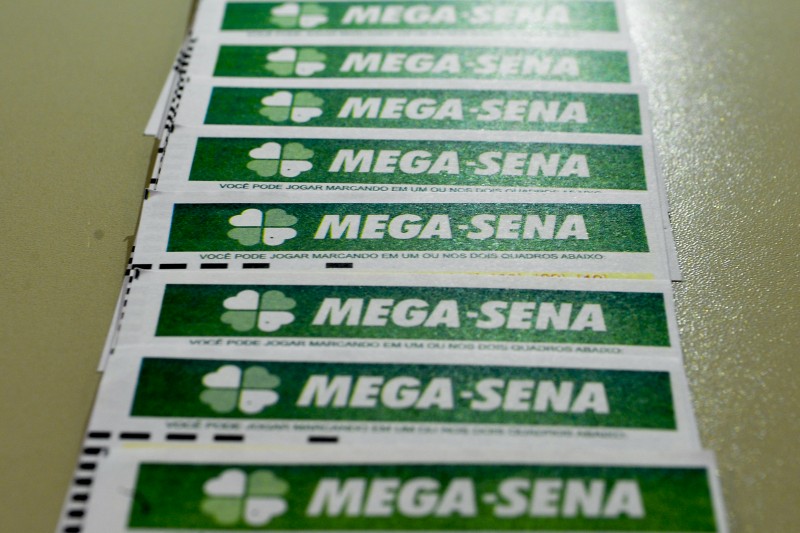Ninguém acerta a Mega-Sena e prêmio acumula em R$ 57 milhões
