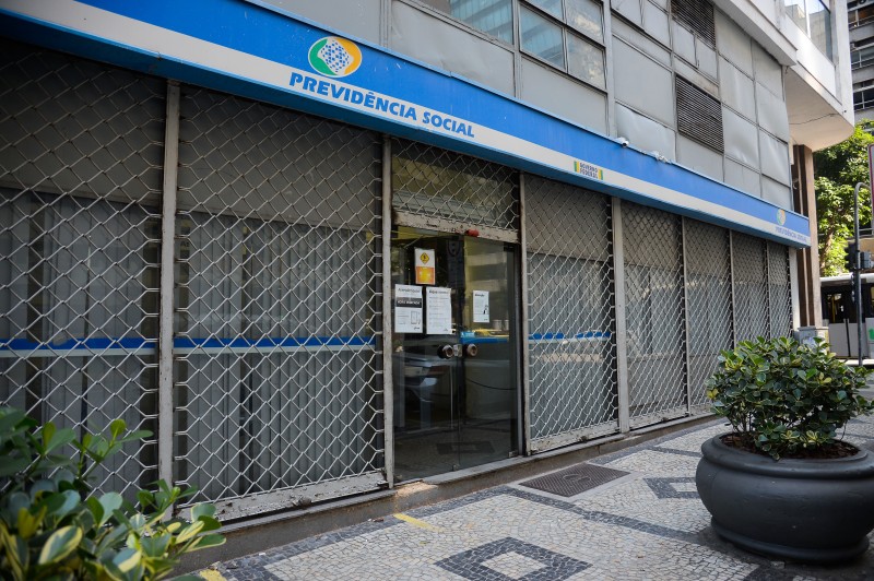 INSS alerta para golpes relativos à revisão da vida toda