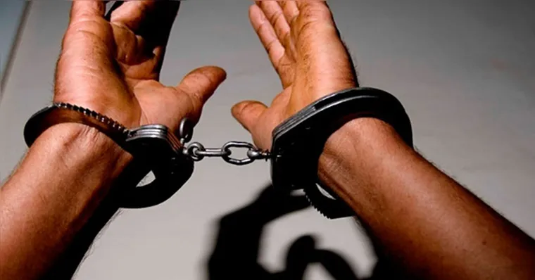 O suspeito foi encontrado na própria residência e levado à delegacia | Foto: Reprodução