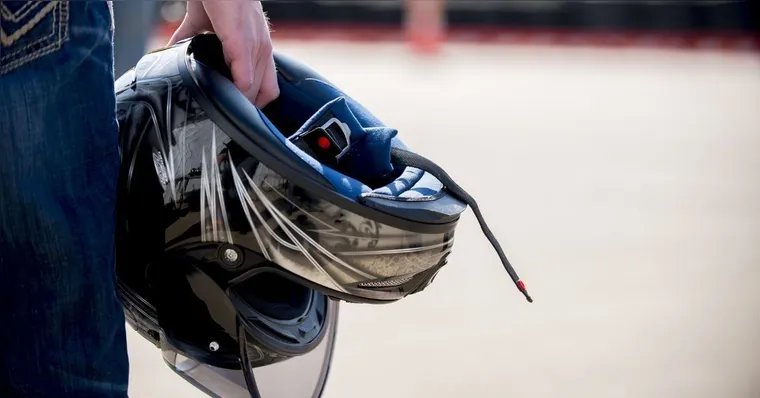 Nova regra para capacetes entra em vigor em 1º de julho; entenda