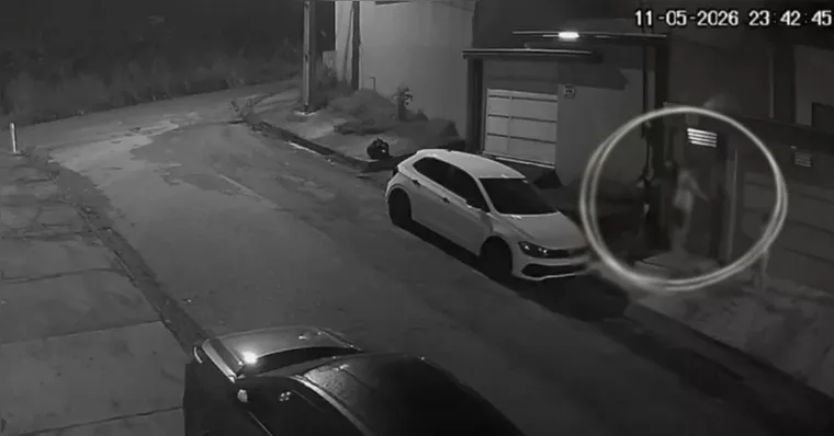 Vídeo: pai e filho são assaltados na frente de casa em Parauapebas