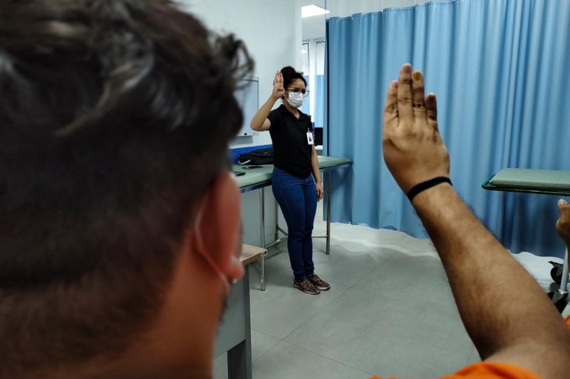 CIIR promove treinamento permanente em Libras para equipe profissional