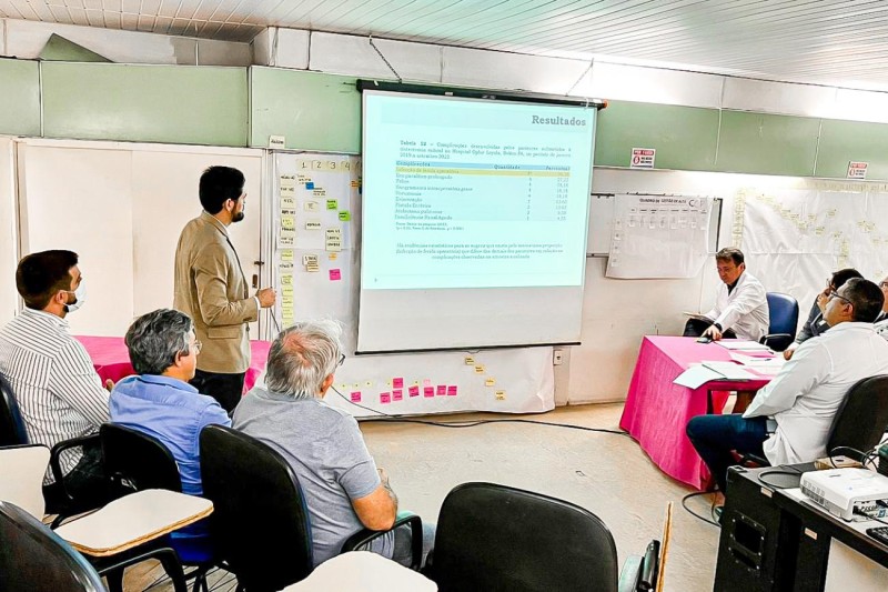 Hospital Ophir realiza jornada científica para médicos residentes