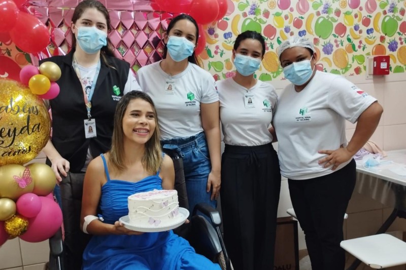 Projeto celebra aniversário de pacientes internados no Hospital Geral de Tailândia