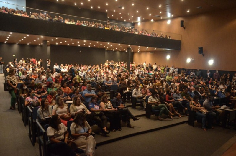 Seduc discute avanços na educação com prefeitos, secretários e gestores escolares