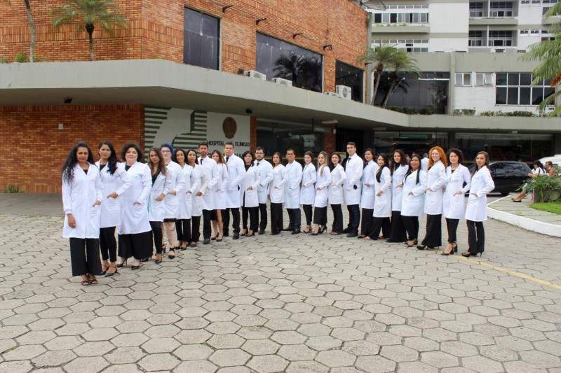 Programa de Residência do Hospital de Clínicas forma 27 profissionais da saúde