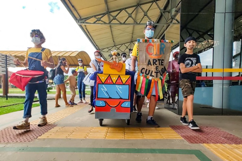 Com terapia e arrastão cultural, Centro de Reabilitação encerra programação carnavalesca