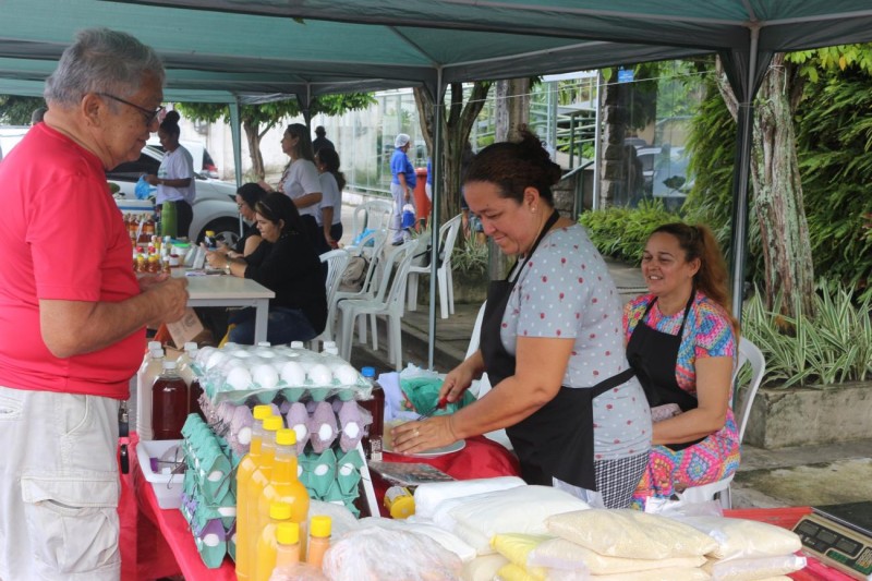 Feira promovida pela Semas incentiva consumo de produtos da agricultura familiar