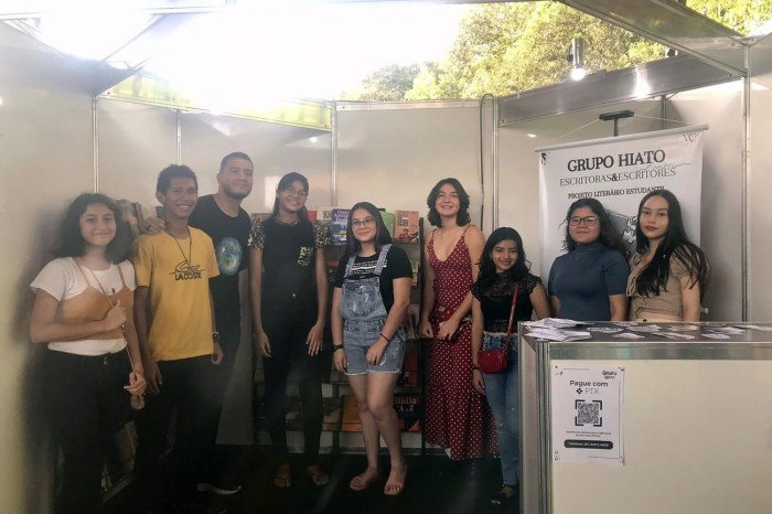 Escolas realizam projetos de escrita literária com lançamento de livros e concurso de poesias