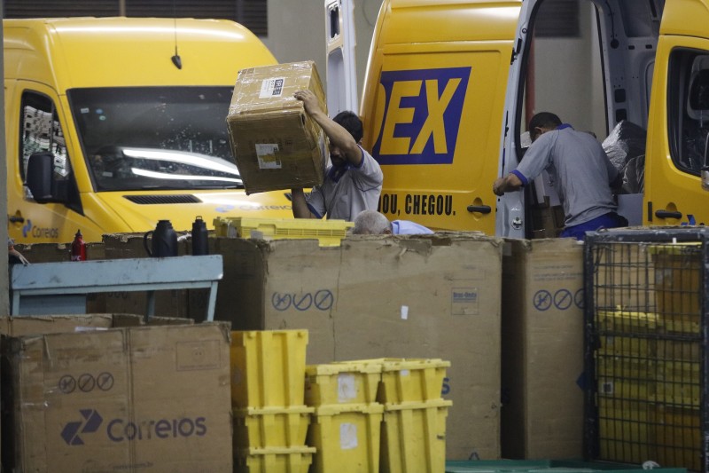 Correios realizam leilão de 41 mil itens que não puderam ser entregues