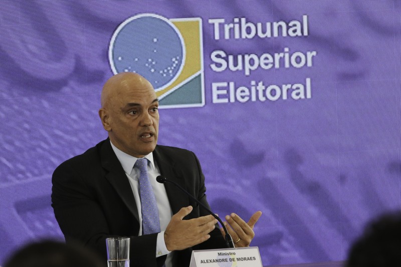 Presidente do TSE concede entrevista sobre andamento do 2º turno