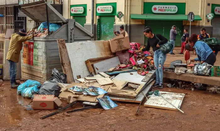 Sobe para 161 número de mortes por chuvas no estado