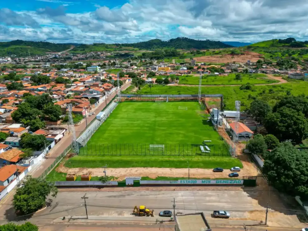 Estádio Municipal Benezão passa por reforma e ampliação